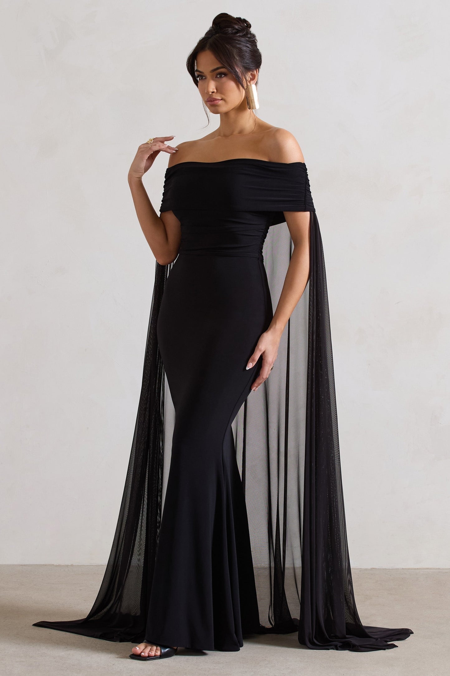 Scarlett™ | Maxi Dress With Chiffon Cape