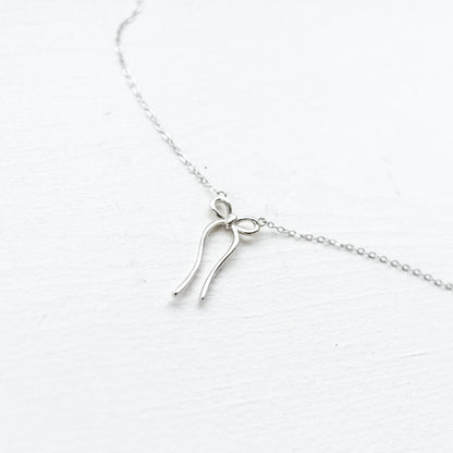 Bow Necklace