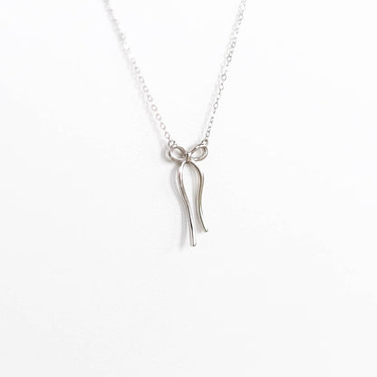 Bow Necklace